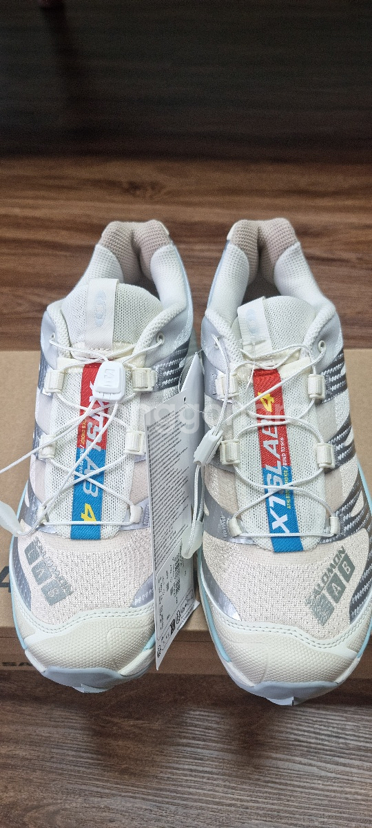 살로몬 XT-4 OG 바닐라 245 새상품 판매해요--0