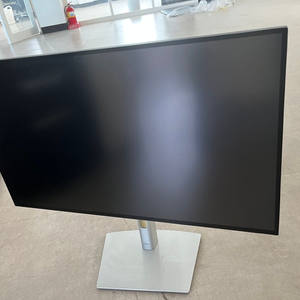DELL U2723QE 27인치 모니터(5대 있습니다)