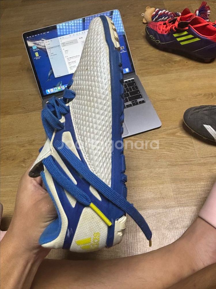 아디다스 메시 풋살화 225--0