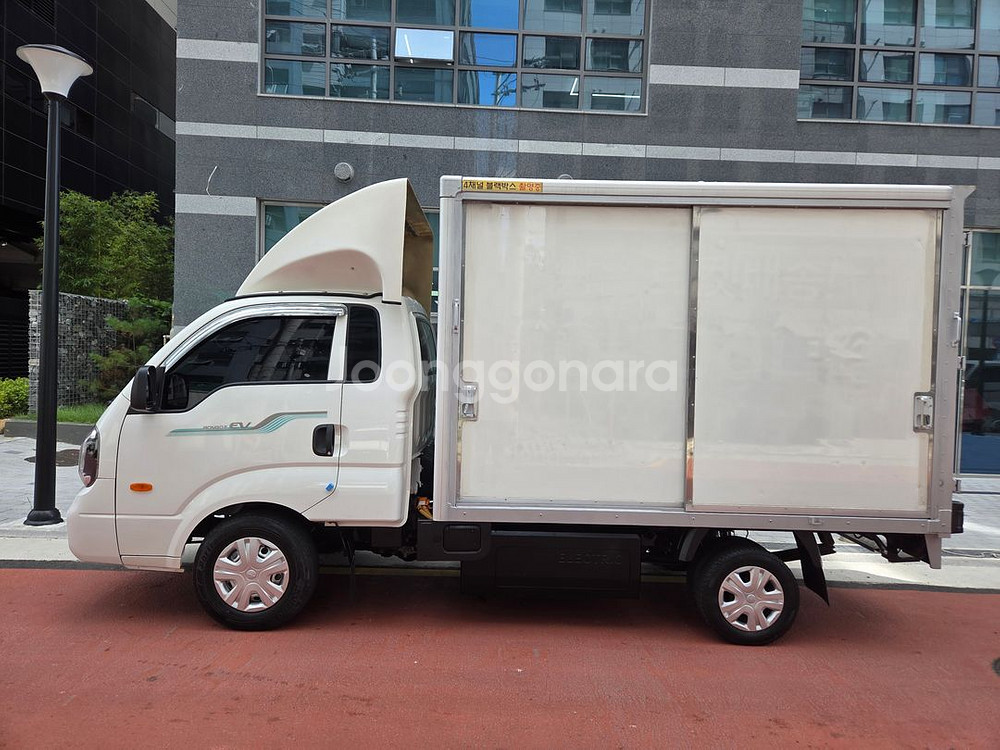 22년6월봉고 EV 31,686km 양문미닫이하이내장탑--2