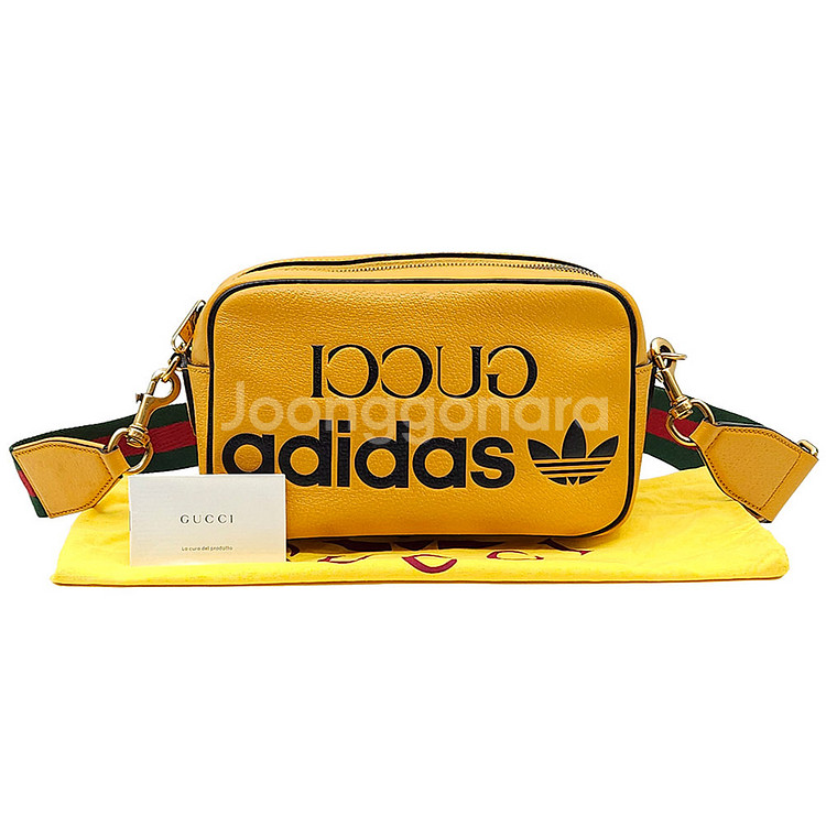 구찌 X 아디다스 옐로우 레더 레터링 스몰 크로스백--1
