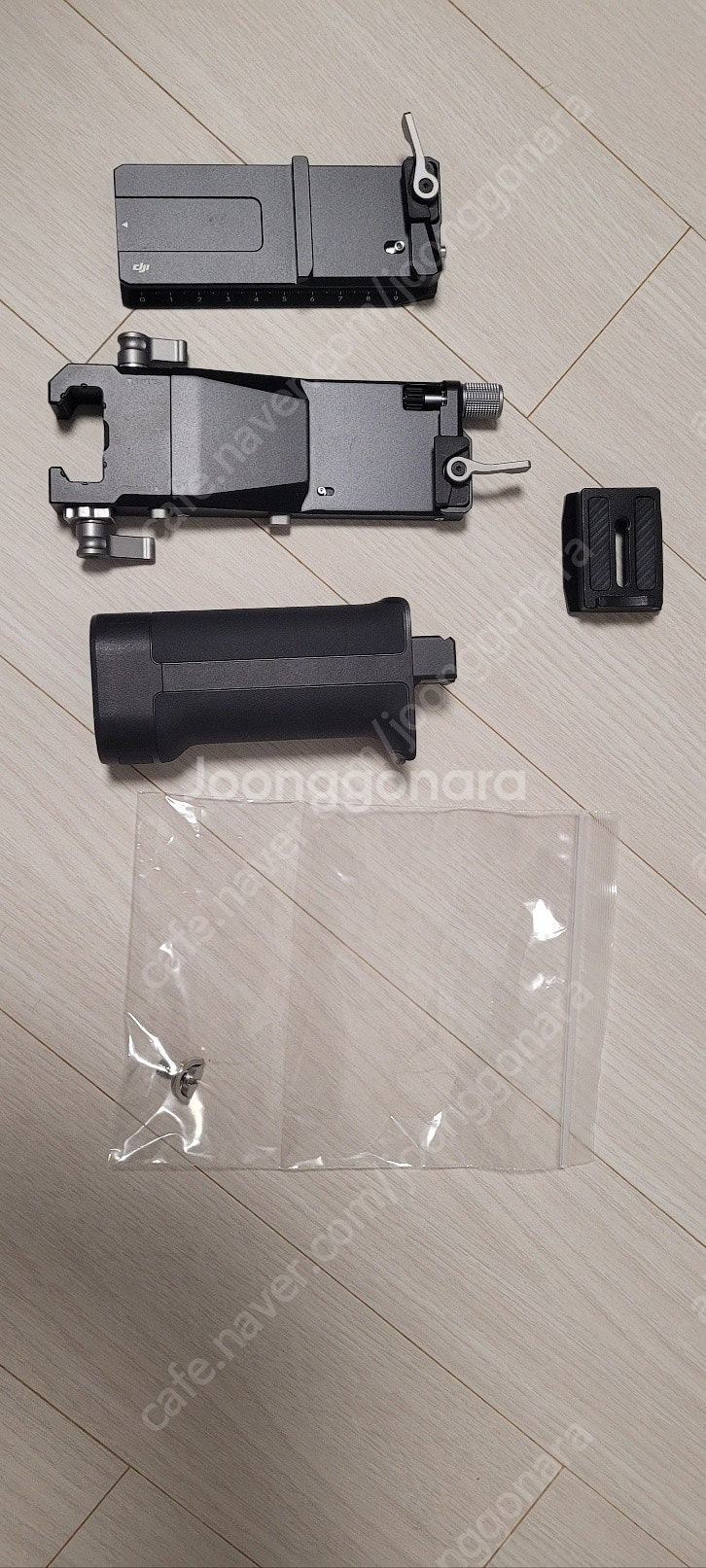 DJI RS4 정품 카메라 짐벌 팝니다.(미사용품)--1