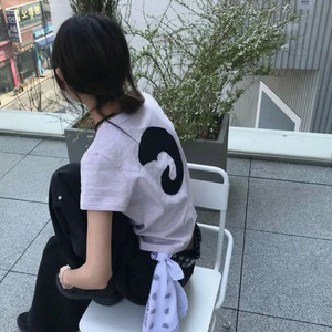 탄산마그네슘 혼 아플리케 티셔츠 라이트 핑크 반팔티