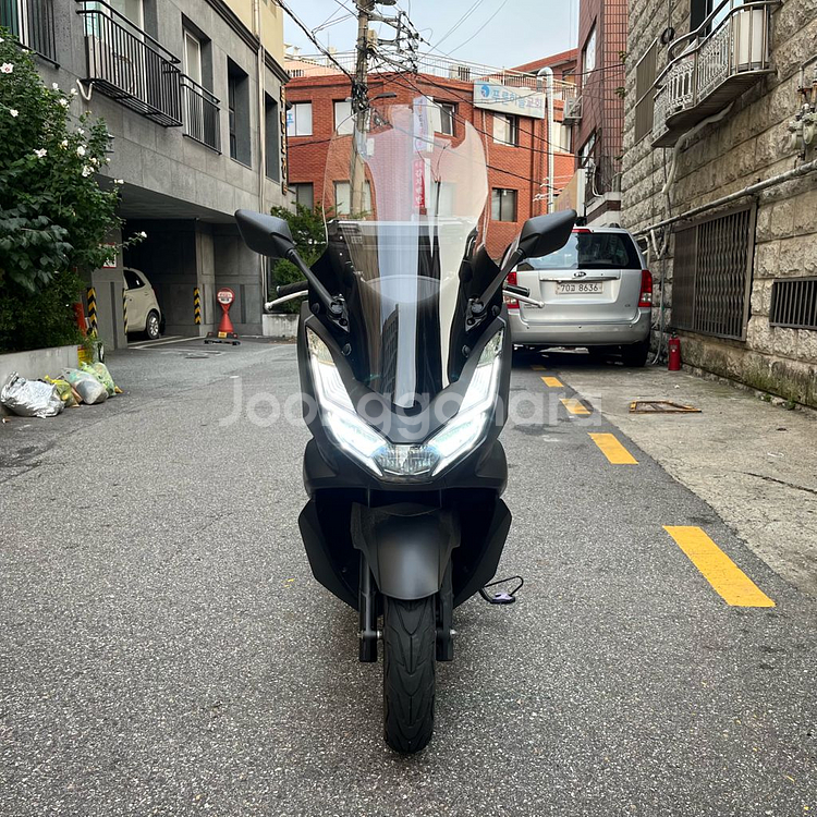22년식 PCX125 abs모델 깨끗한차량 215만원--2