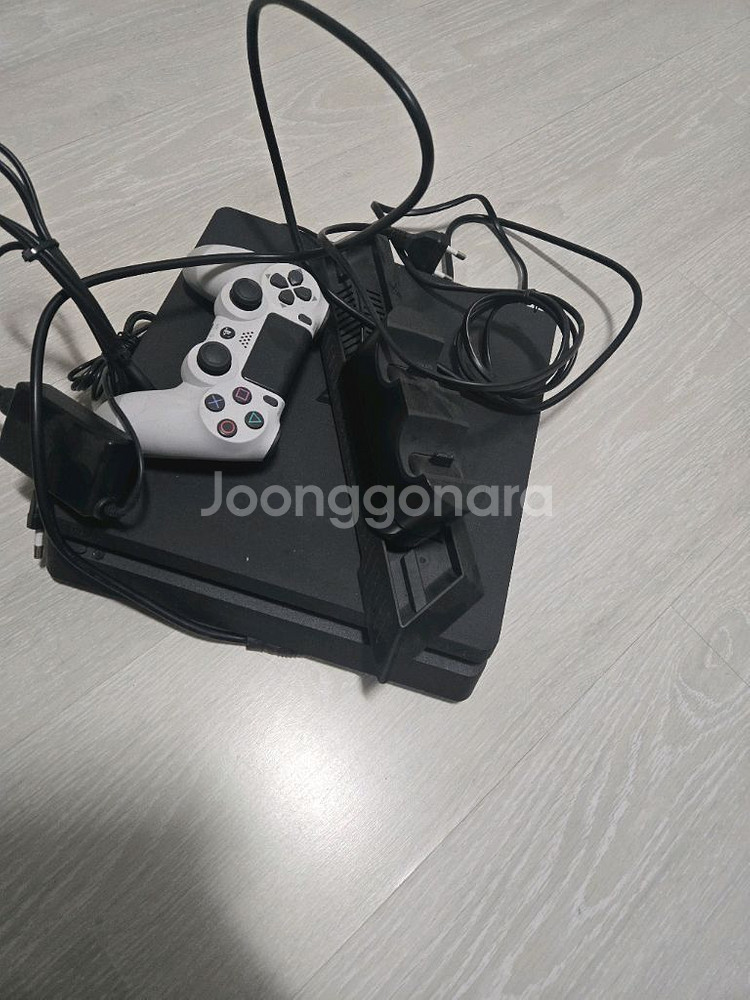 플스4 운전대 정품게임그외 잡다한건 그냥드려요--1