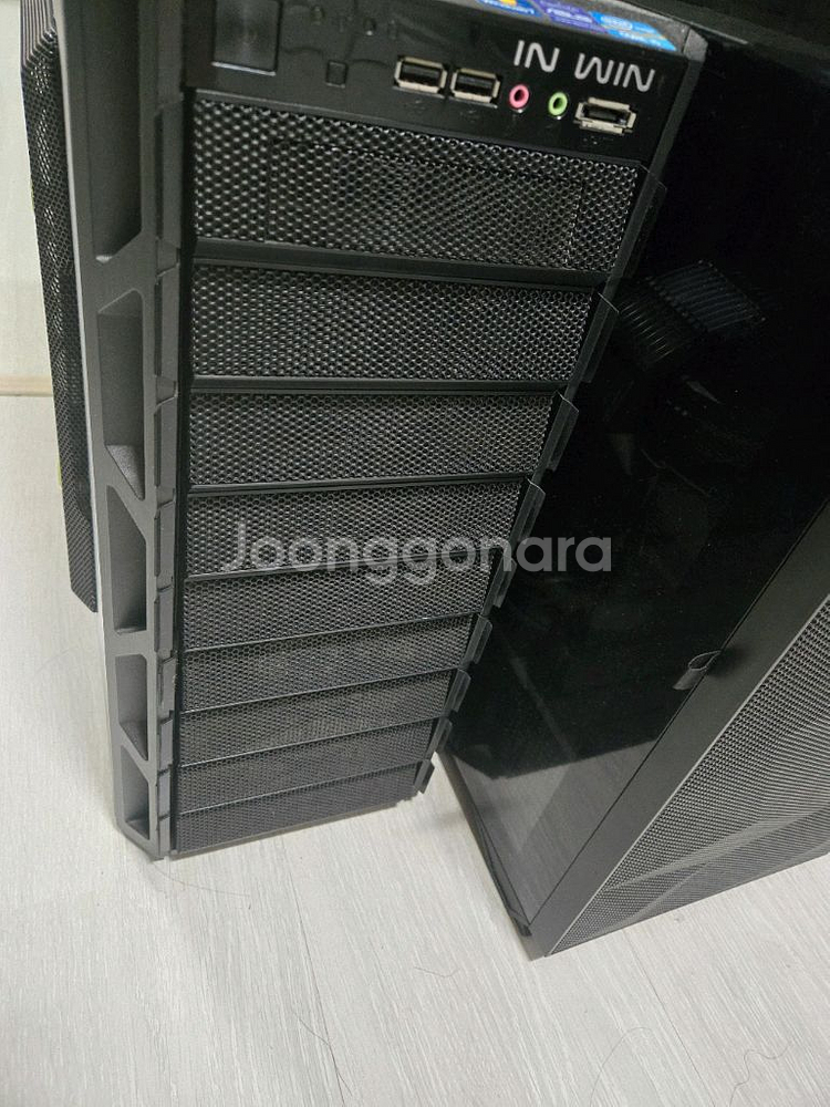 데스크탑Pc와 32인치 tv겸용LG모니터팝니다--1