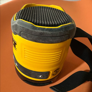 디월트 블우투스 스피커 팝니다