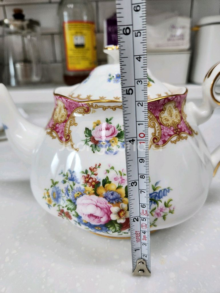 로얄알버트 레이디칼라일 티포트--8