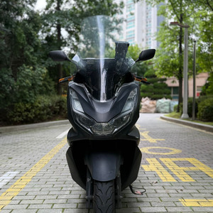 혼다 pcx /22년형 6만대 배달세팅,판매합니다.