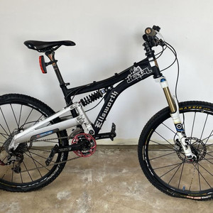 엘스워스 조커 다운힐 mtb