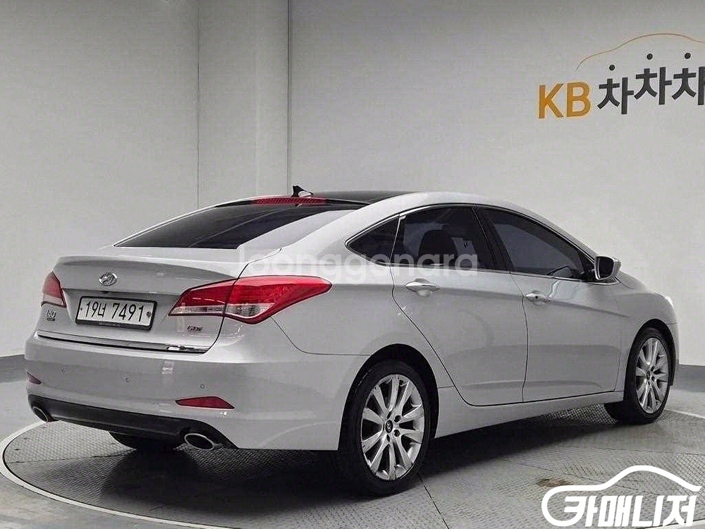 [현대]i40Saloon 2.0 GDI D 스펙 (5인--2