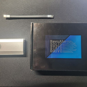 리뷰안 TB3U4 외장 SSD 인클로저