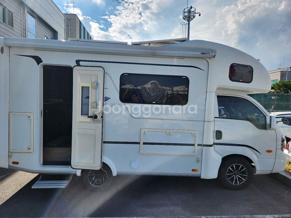 영남캠핑카 트레블라인350 판매--1