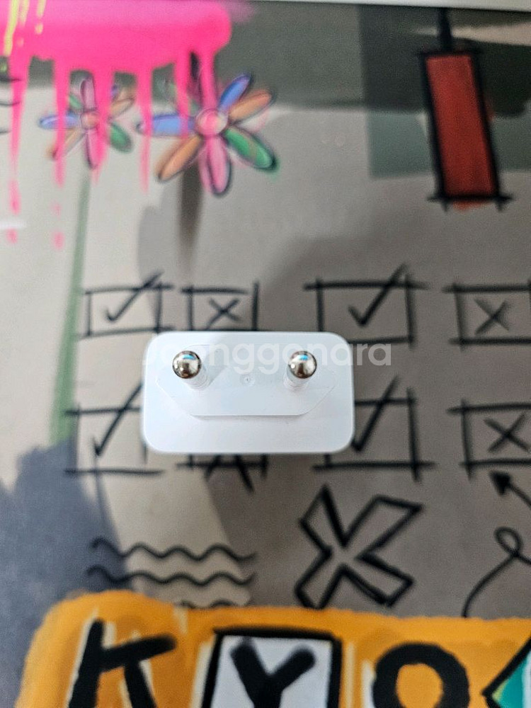 삼석 갤럭시북 65w 어댑터 팝니다--1