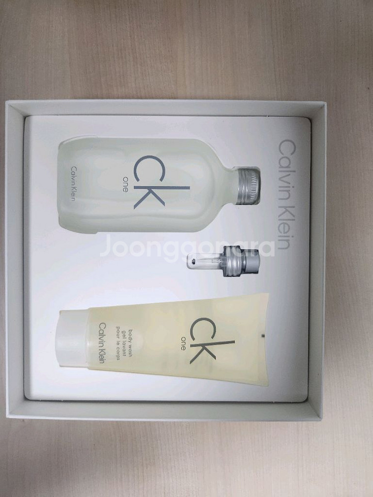 ck one 향수100ml 바디워시100ml 세트--0