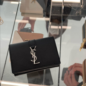 생로랑 YSL 3단 지갑 스무스 레더. 일본구입