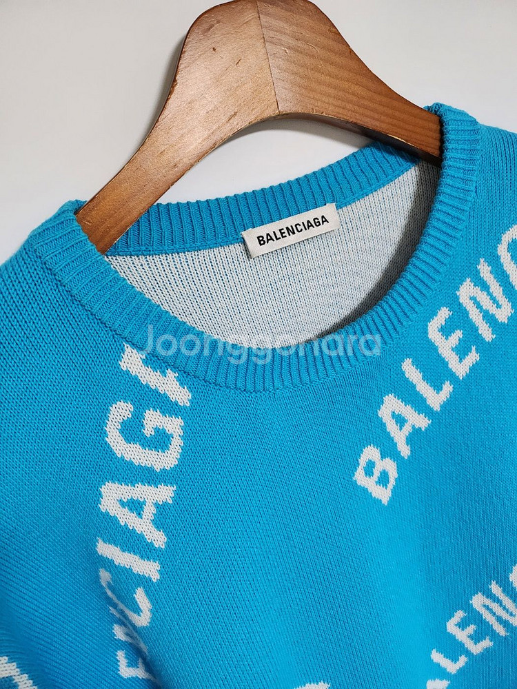 [L] 발렌시아가 블루 멀티로고 울 오버핏 니트 625--1