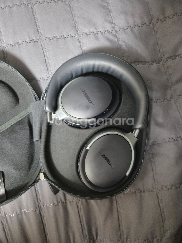 BOSE QC 울트라 헤드폰 판매합니다--0