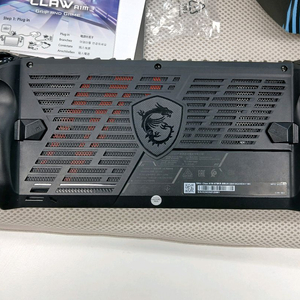 MSI Claw A1M 클로 umpc 게임기