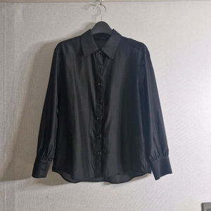 로엠 블라우스