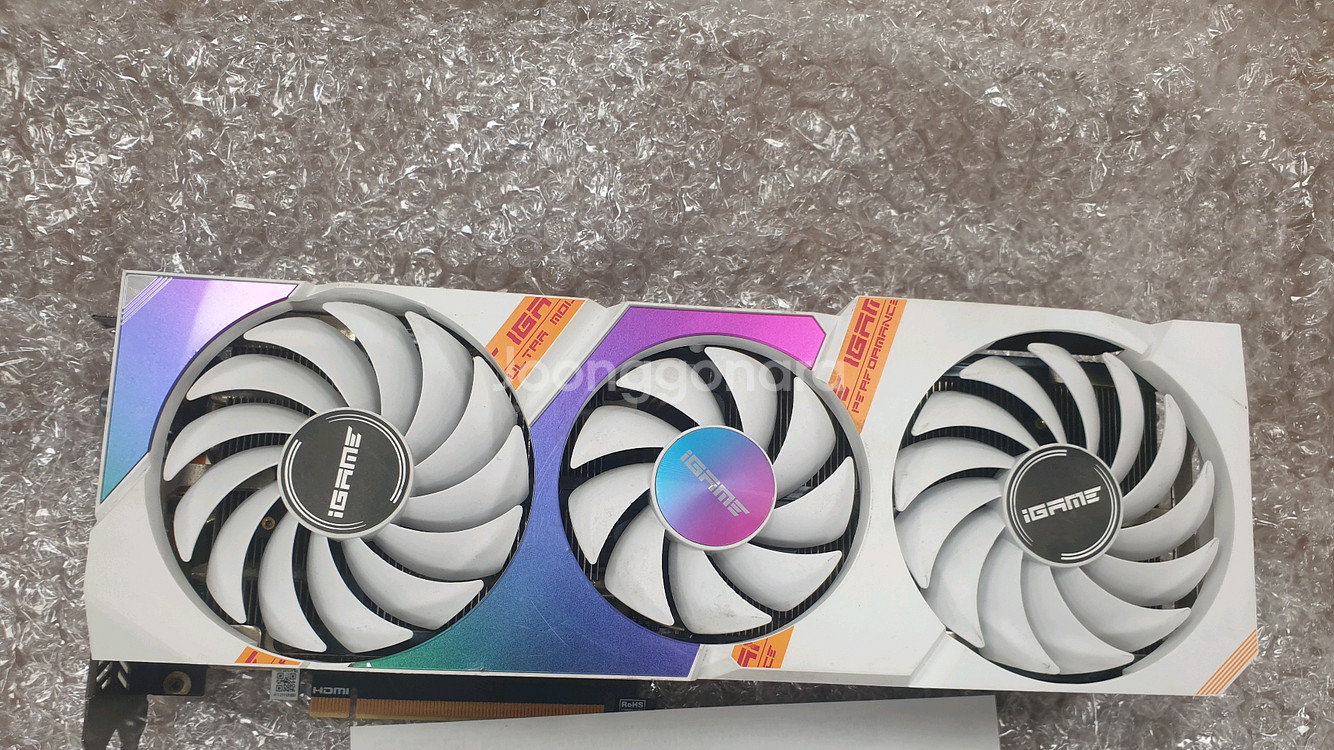 컬러풀 rtx3070ti 화이트 그래픽카드 팝니다--0