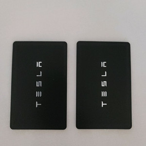 테슬라 카드키 총4장 보유
