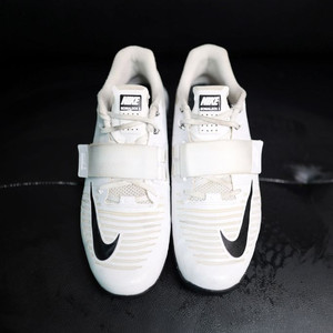 나이키(NIKE) 로말레오스3 (275~280)