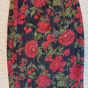 에스카다(ESCADA) 플로럴 펜슬 스커트 36 size