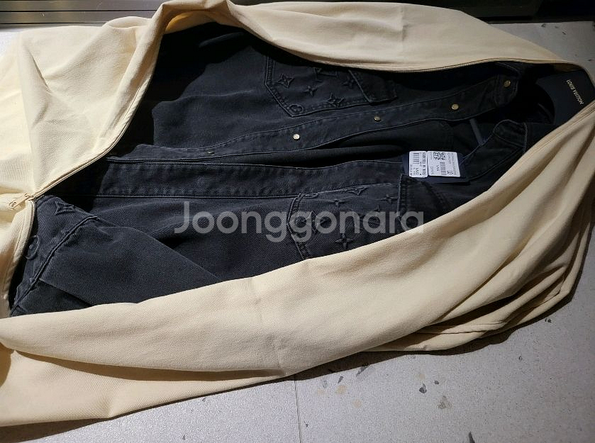 루이비통 엠보스드 데님 오버셔츠--0