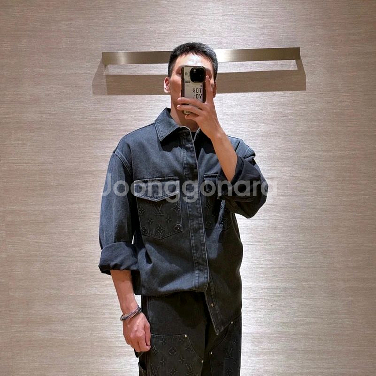루이비통 엠보스드 데님 오버셔츠--5