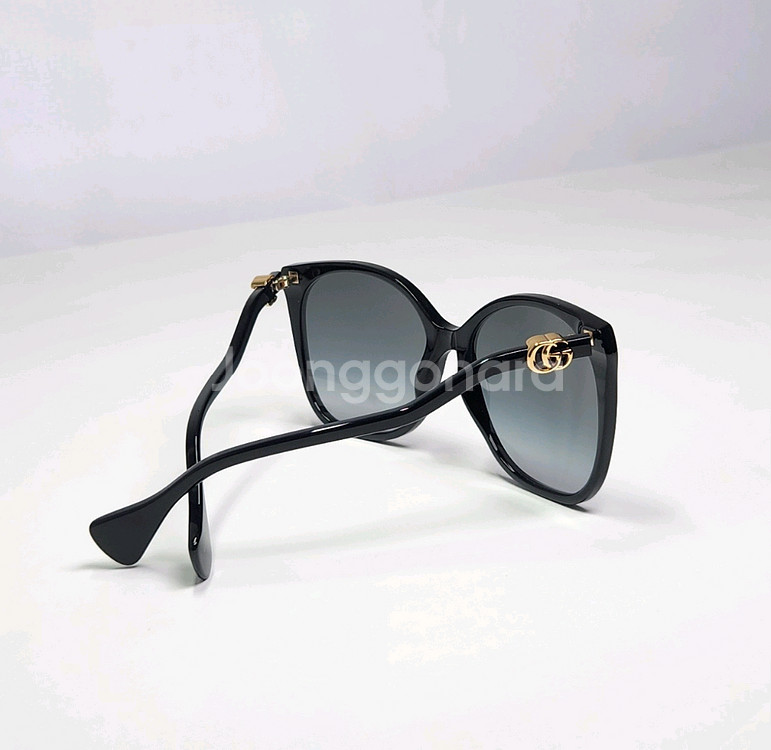 구찌 명품 스퀘어 프레임 선글라스 [새상품&정품]--2