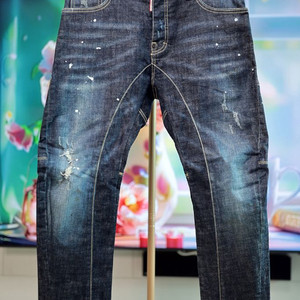 디스퀘어드2 Tidy Biker Jean 33