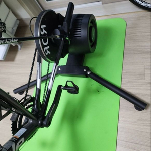 씽크라이더 X7 Pro 스마트 트레이너