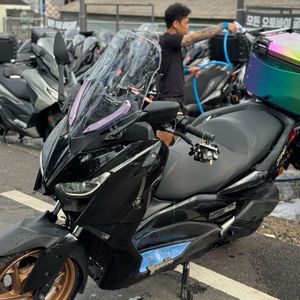 야마하 XMAX300 (2022)