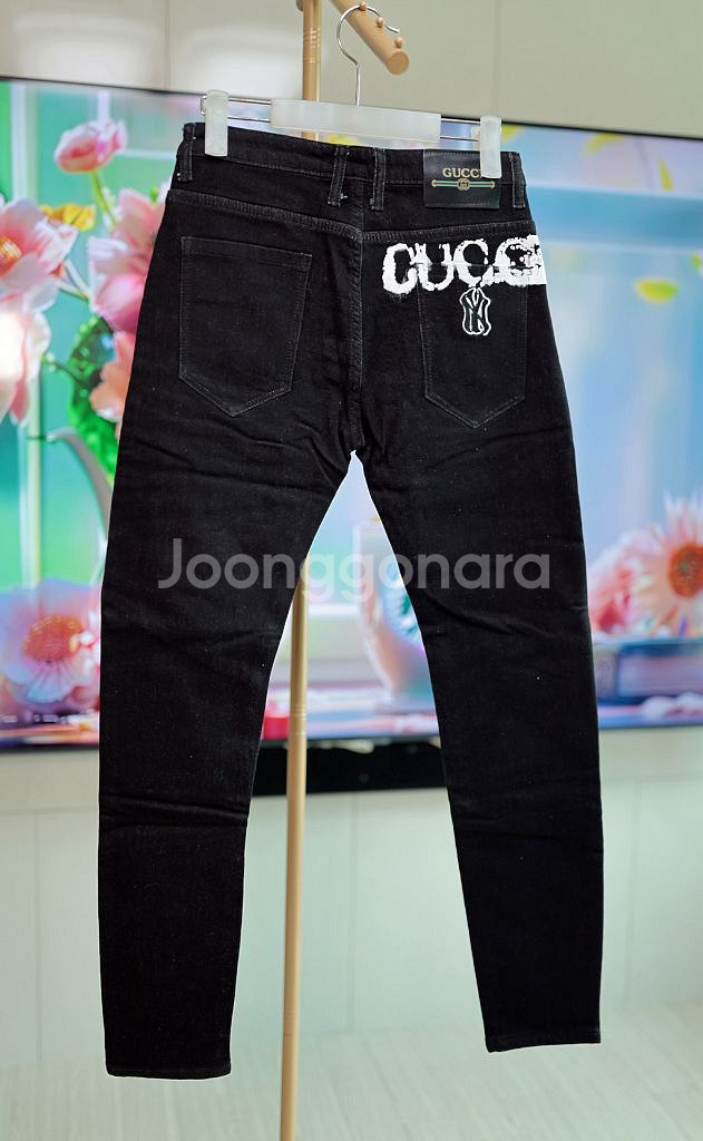 GUCCI (구찌) 블랙 진 (데님 팬츠) 29~30--4