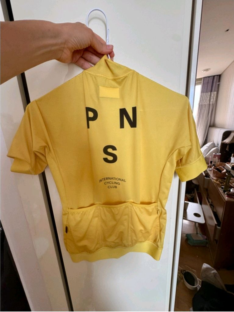 파노말스튜디오 여성xs노랑져지 이미지