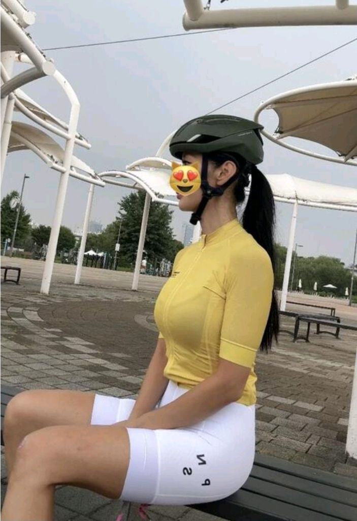 파노말스튜디오 여성xs노랑져지 이미지