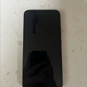갤럭시 a34 5G 128g 블랙 색상 팝니다.