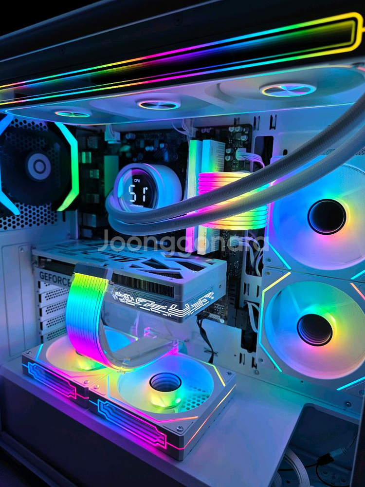 라이젠5 9600X RTX5060TI 화이트PC--3