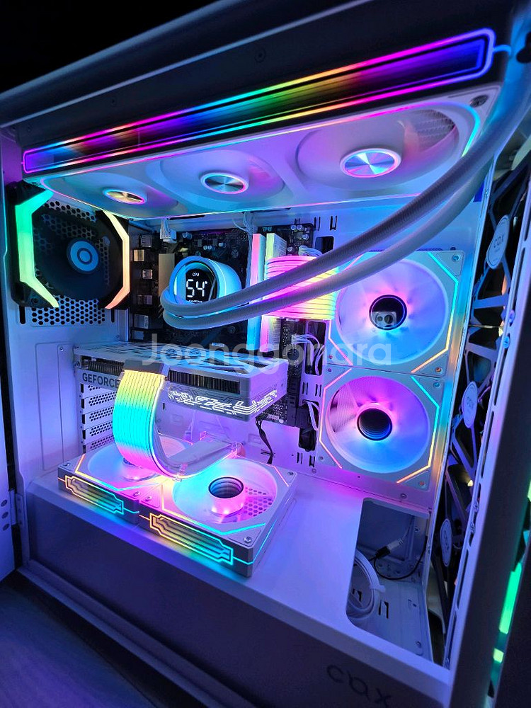 라이젠5 9600X RTX5060TI 화이트PC--2