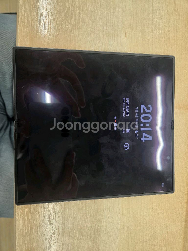 갤럭시 z fold se--0