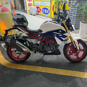 bmw g310r 이미지
