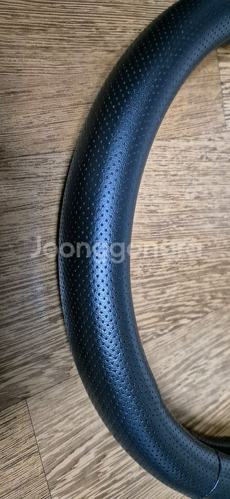 자동차 핸들커버 판매합니다.--1