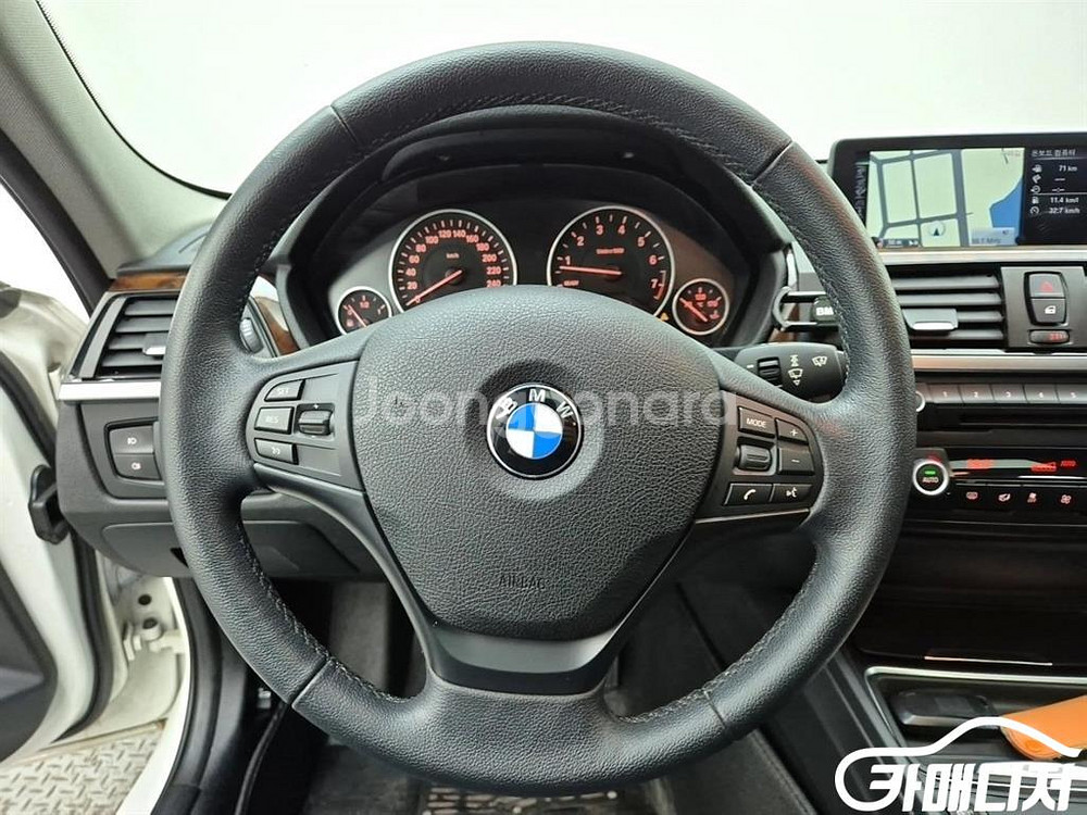 [BMW]3시리즈 (F30) 320i #앱특가--8