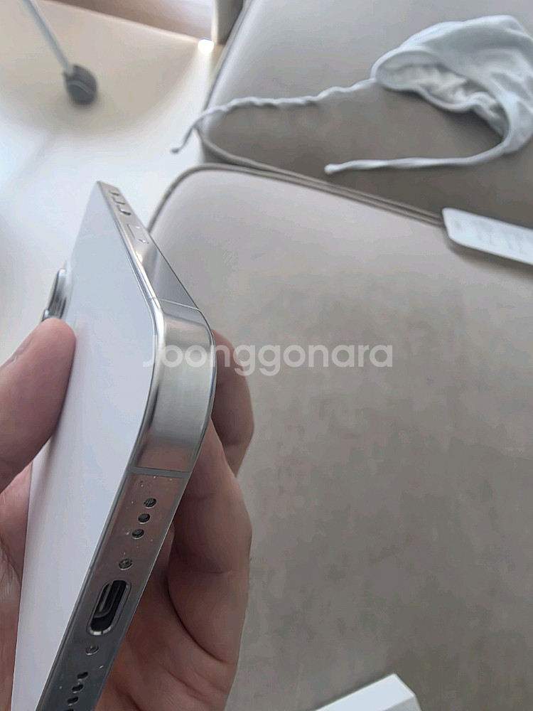 아이폰16프로 256GB 화이트 티타늄 배터리 100%--4