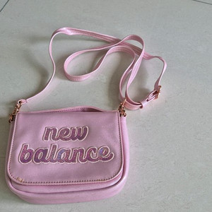 뉴발란스 여아 핸드백