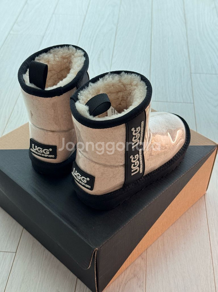 UGG 클리어 부츠 키즈--1