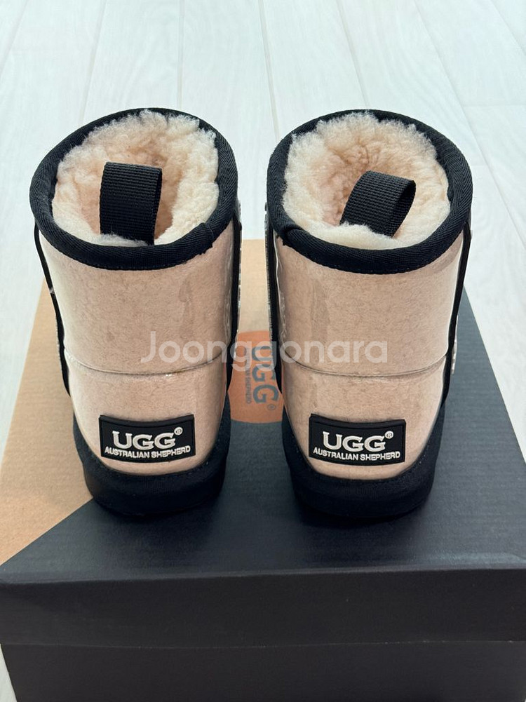 UGG 클리어 부츠 키즈--3