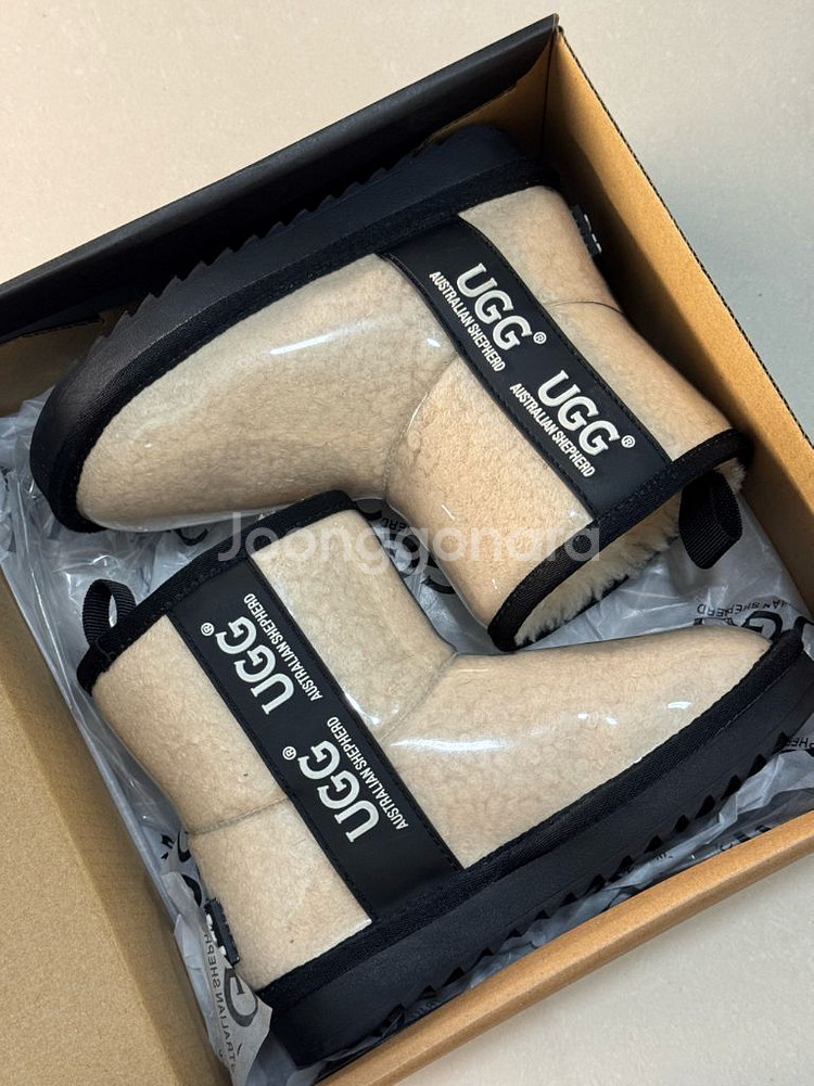 UGG 클리어 부츠 키즈--5