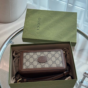 구찌 미니백 인터로킹 G GG 수프림